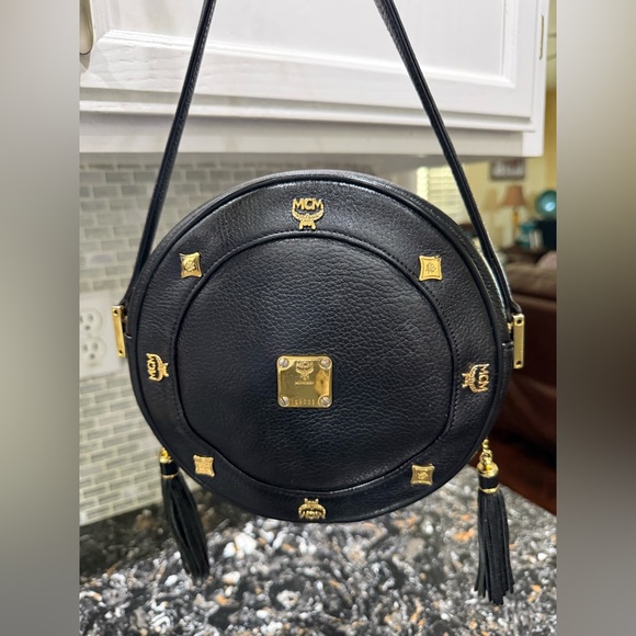 MCM Handbags - MCM Vintage Tambourine Bag
Made in Germany 🇩🇪